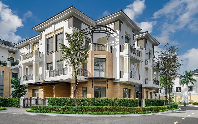 Gladia By The Waters 10 du an the verosa